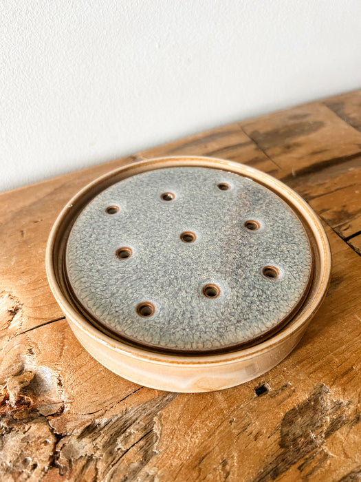 Stoneware Soap Dish Assorted Colours